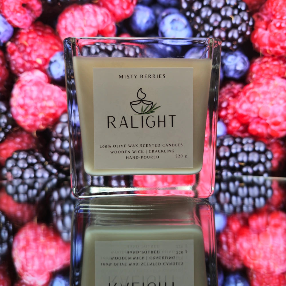 Ralight scented candle wood wick misty berries